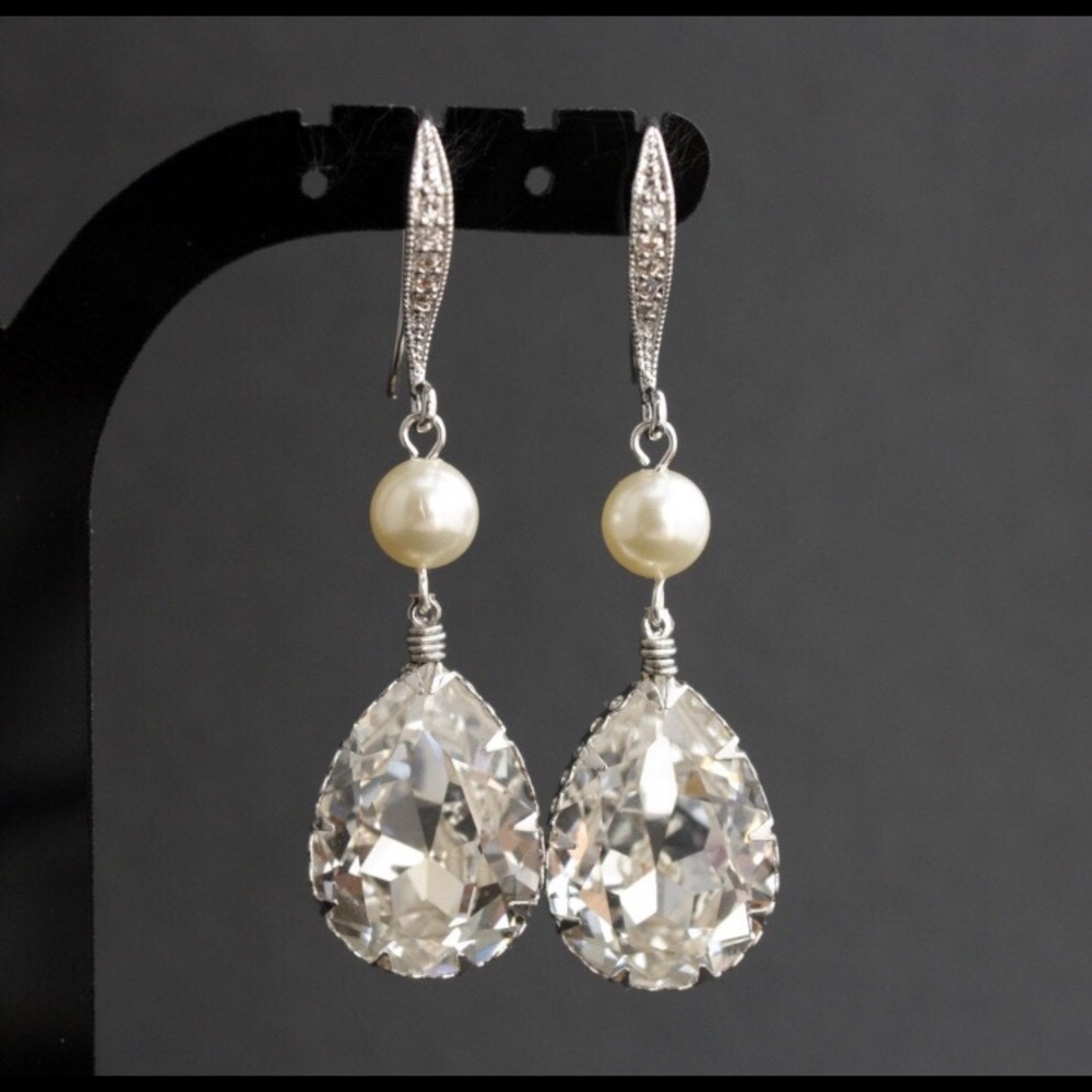 Bridal Earrings with Swarovski Crystal and Pearl